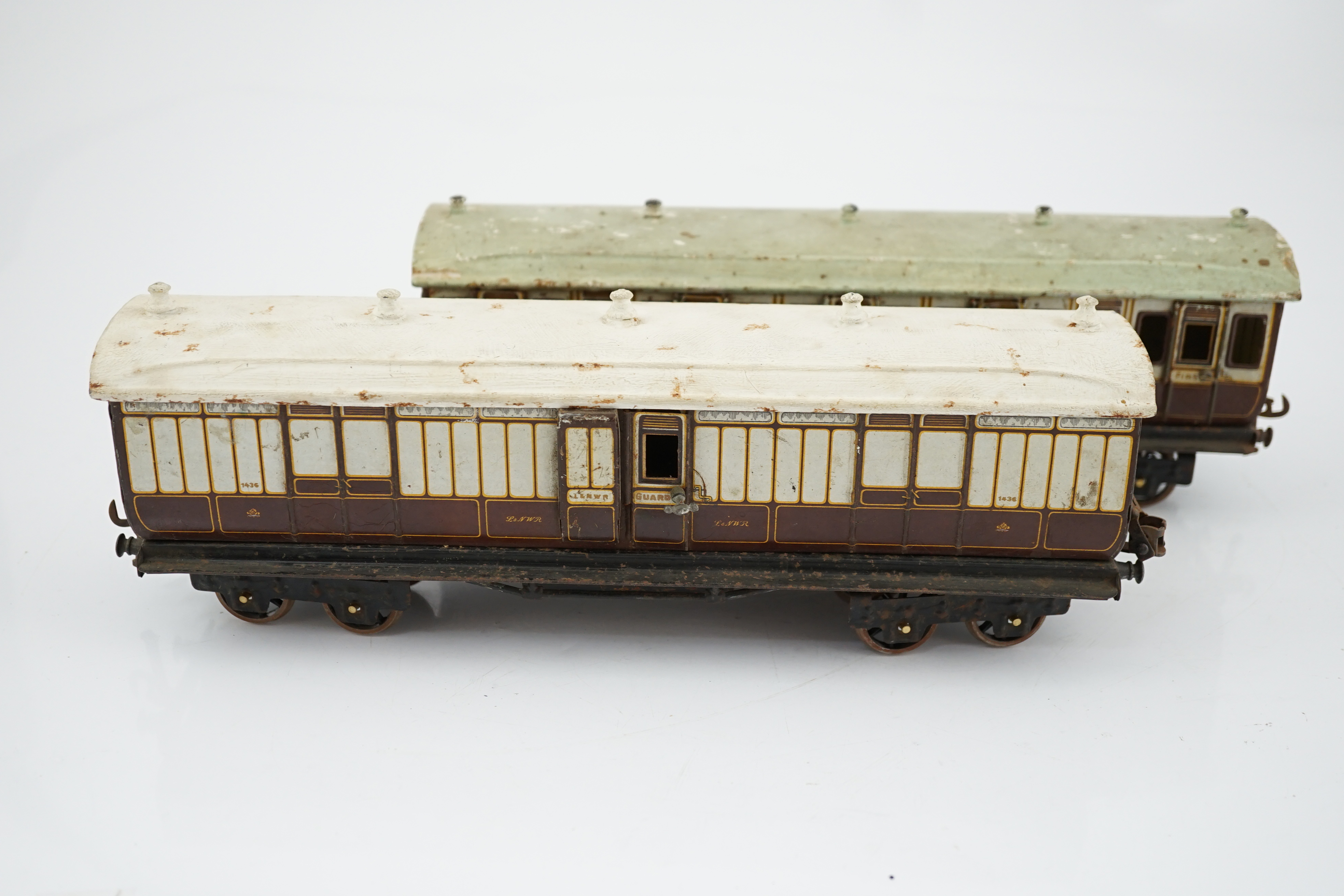 Two Marklin 0 gauge tinplate LNWR coaches; a First Third composite and a Full Guard’s van